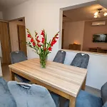 Malina & Aparthotel 4*