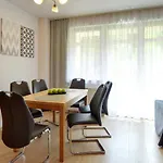 Aparthotel Malina &