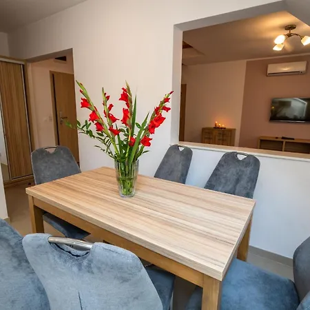 Malina Hotel apartamentowy 4*