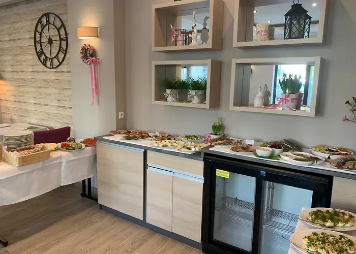 Aparthotel Malina & 4*